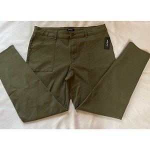 Lord and taylor Womens Pants Green Size 16 NWT